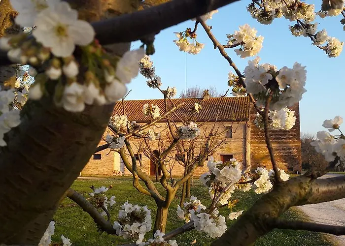 Oda ve Kahvaltı D'aria Abbadia di Fiastra
